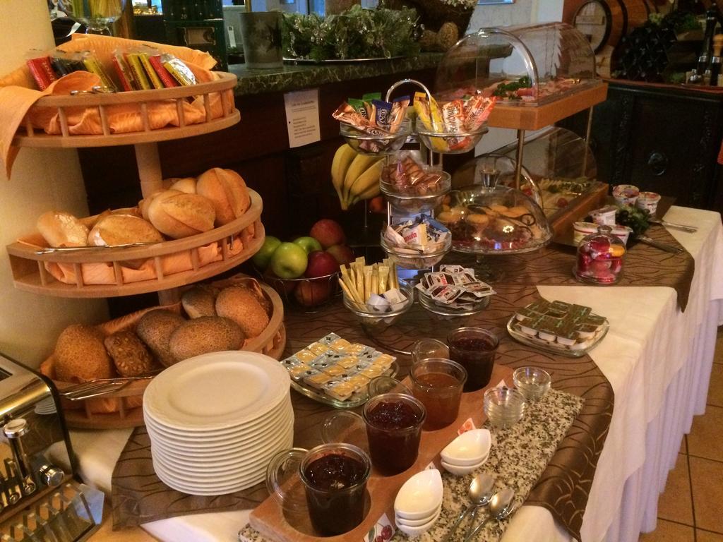 Hotel Abalone Remscheid Ngoại thất bức ảnh