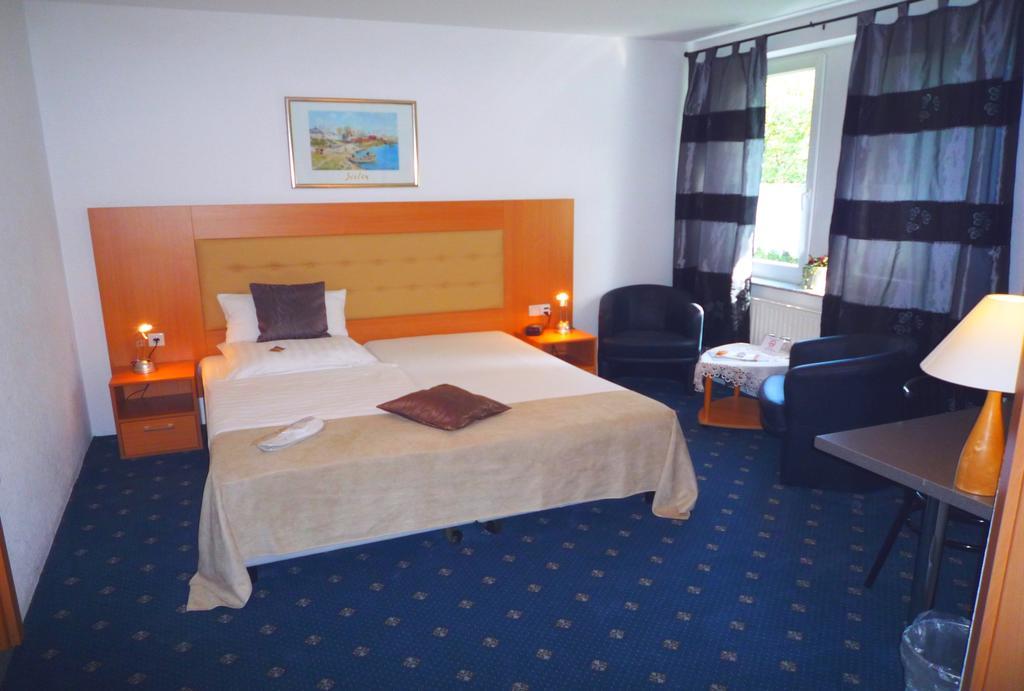 Hotel Abalone Remscheid Ngoại thất bức ảnh