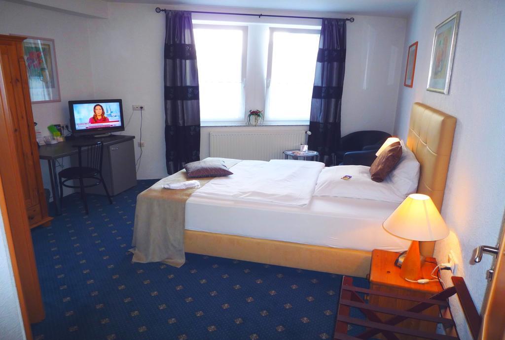 Hotel Abalone Remscheid Ngoại thất bức ảnh