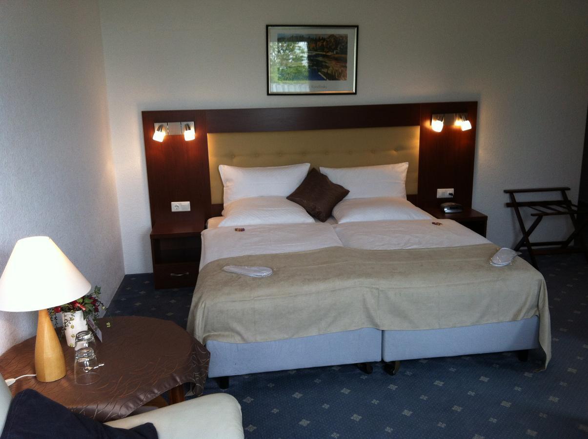 Hotel Abalone Remscheid Ngoại thất bức ảnh